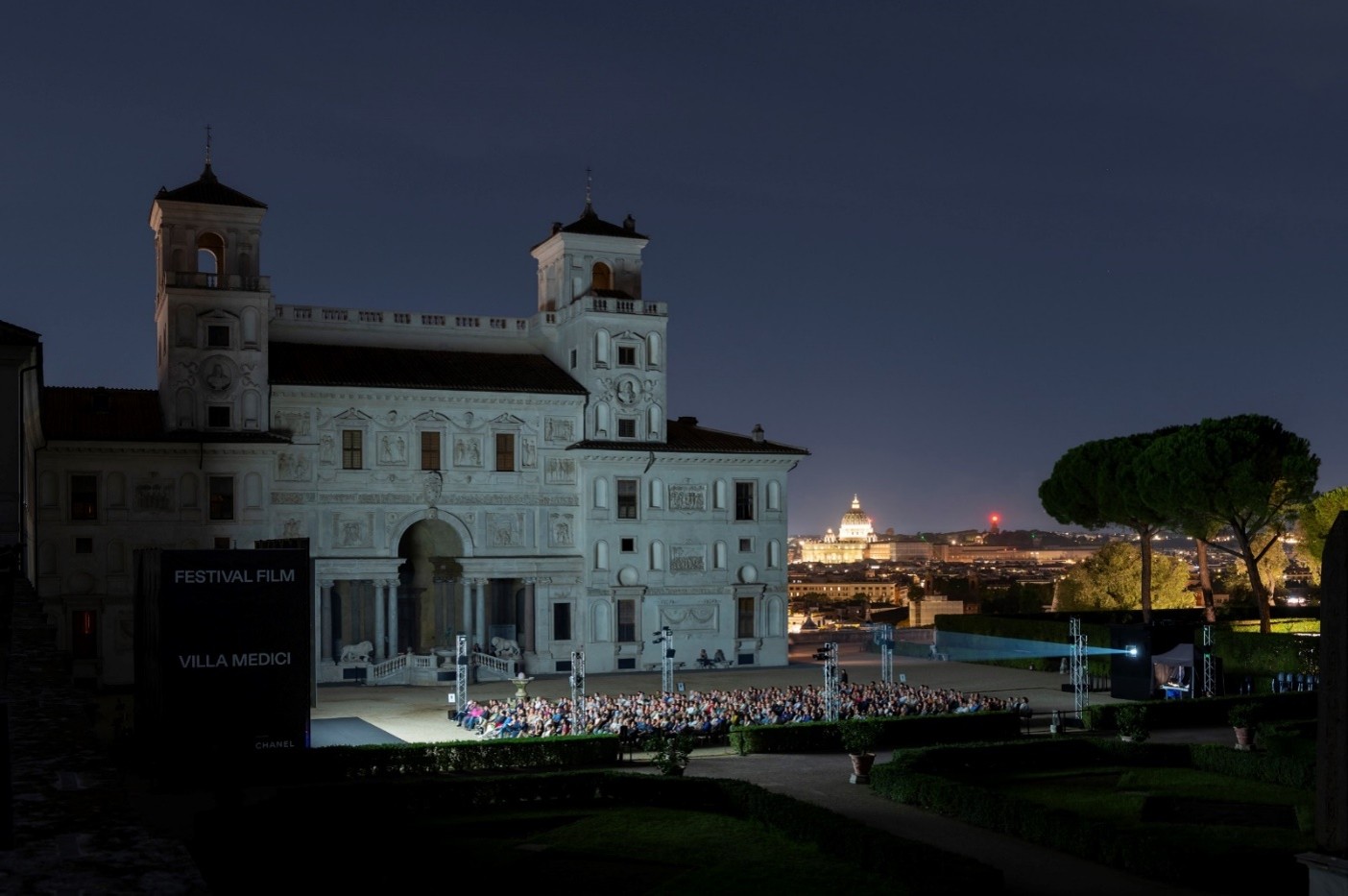 Villa Medici, settembre - IlGraffio - Monica Macchioni