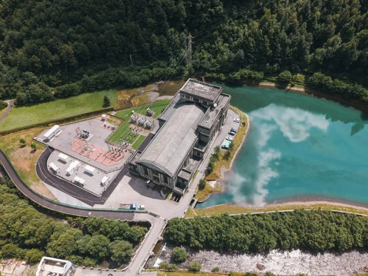 Centrale di Dossi