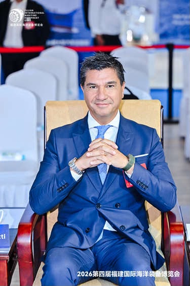 Mirko Benetti, Cina - IlGraffio - Monica Macchioni